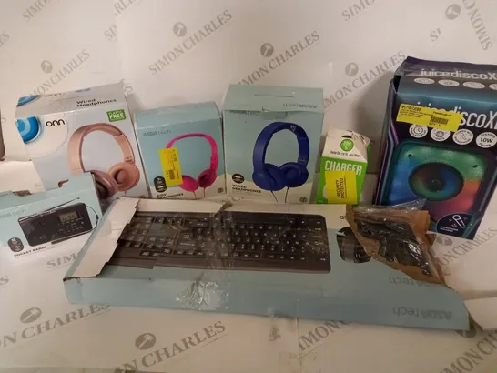 BOX OF APPROX 20 ASSORTED ITEMS TO INCLUDE JUICEDISCOXL SPEAKER, ONN WIRED HEADPHONES AND ONN WIRED KEYBOARD