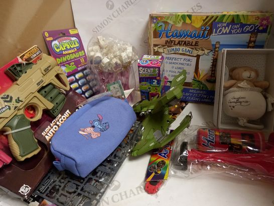 BOX OF PARTY FAVOURS/GOODY BAG TREATS/GIFTS/PRESENTS FOR ALL AGES BABY TO ADULT