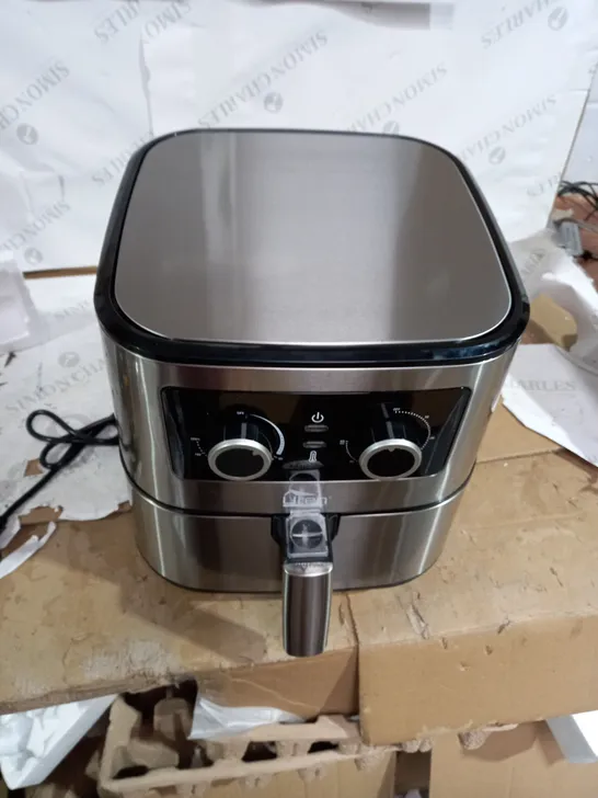 UTEN 5.5L 1700W AIR FRYER 