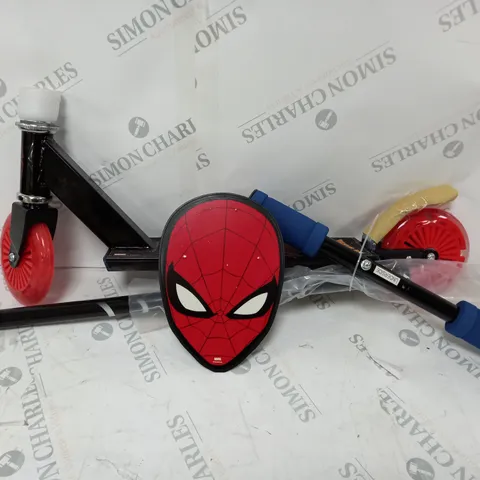 SPIDERMAN IN-LINE LIGHT-UP SCOOTER