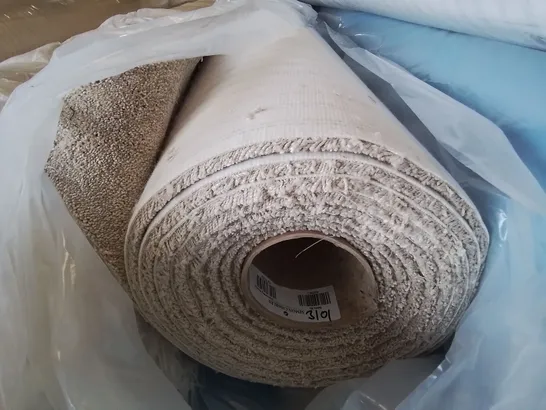 QUALITY ROLL OF CORSA CARPET IN SCOURED RAW LINEN- LENGTH: 5.7M /  WIDTH: 4M