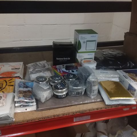 BOX OF ASSORTED HOMEWARE ITEMS TO INCLUDE NOTEPADS, AFRICAN SALT, JIGSAWS ETC