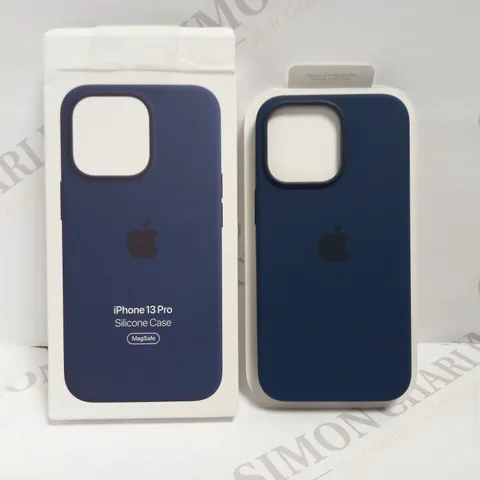 APPLE IPHONE 13 PRO SILICONE CASE WITH MAGSAFE
