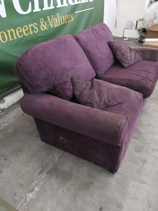 DESIGNER 2 SEATER SOFA UPHOLSTERED IN PURPLE FABRIC WITH CUSHIONS
