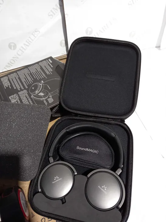 VENTO SOUNDMAGIC PS5 ON EARPHONES