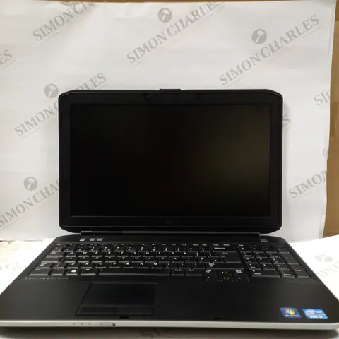 DELL LATITUDE E5530 LAPTOP IN SILVER