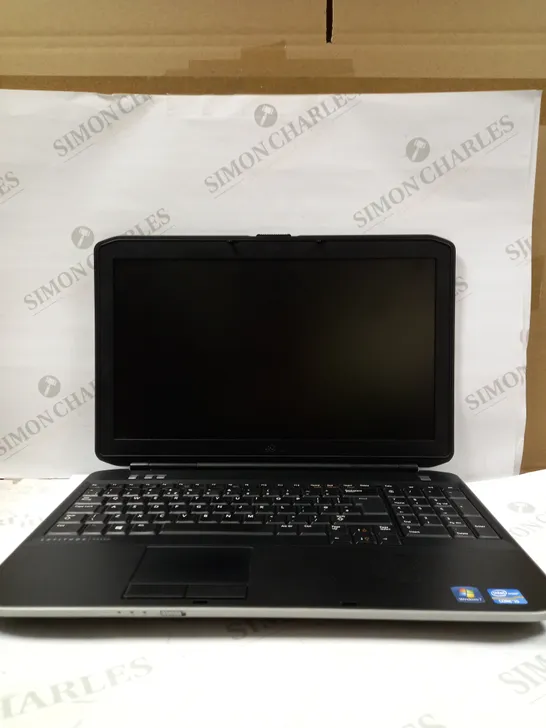 DELL LATITUDE E5530 LAPTOP IN SILVER