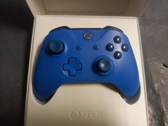 WIRELESS CONTROLLER FOR XBOX ONE - BLUE