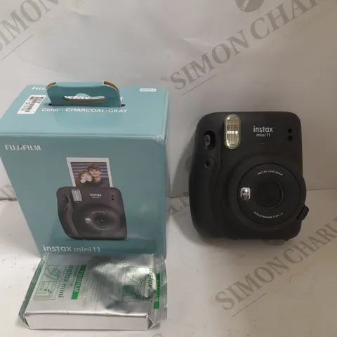 FUJIFILM INSTAX MINI 11 INSTANT CAMERA KIT