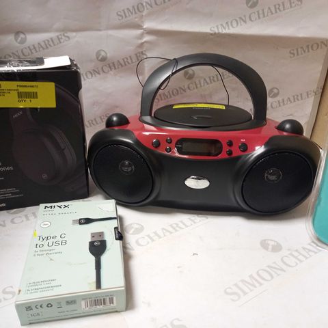 LOT OF APPROX 10 ASSORTED ITEMS TO INCLUDE MIXX RX1 HEADPHONES, POLAROID CD BOOMBOX, LOGITECH MOUSE