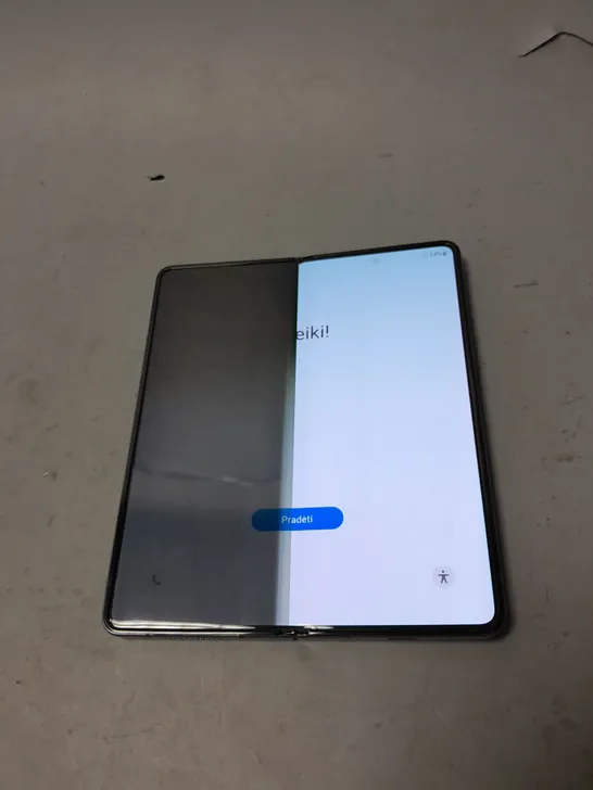 SAMSUNG GALAXY Z FOLD 4 