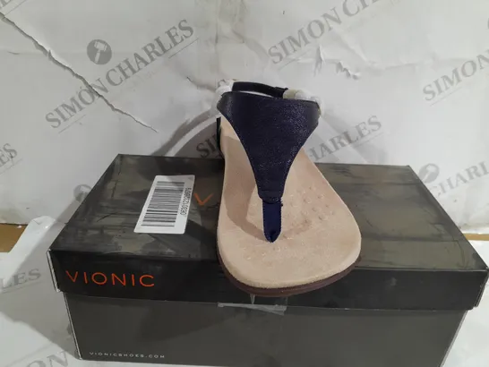 VIONIC LEATHER SANDALS SIZE 5