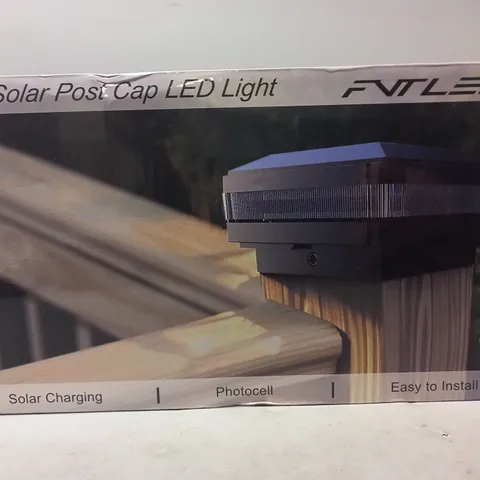 BOXED SOLAR POST CAP LED LIGHT