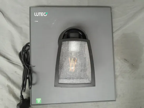 LUTEC STORE DISPLAY WALL LIGHT - COLLECTION ONLY