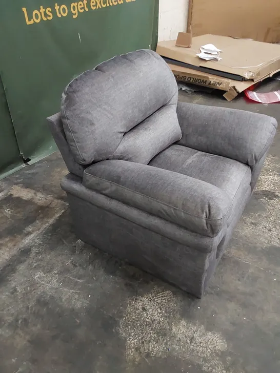 DESIGNER ARMCHAIR UPHOLSTERED IN SOFT SILVER/GREY FABRIC 