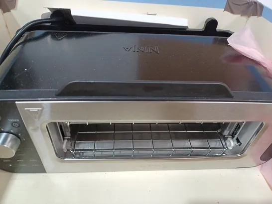 BOXED NINJA 2 IN 1 TOASTER & GRILL ST100UK