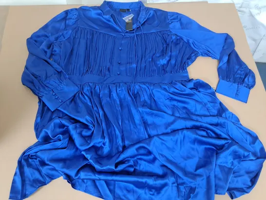 LOT OF 5 BRAND NEW DESTELLO SATIN BLUE DRESS - L