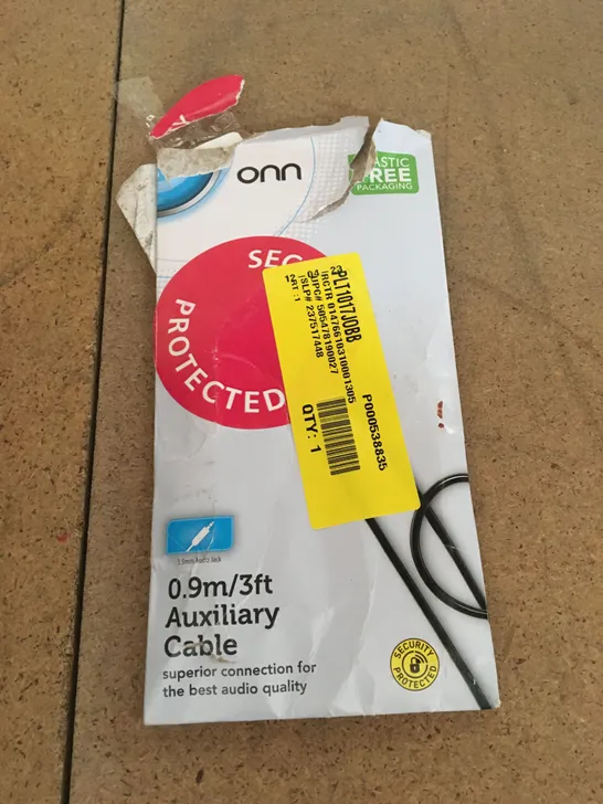 ONN 0.9M CHARGE AND SYNC CABLE