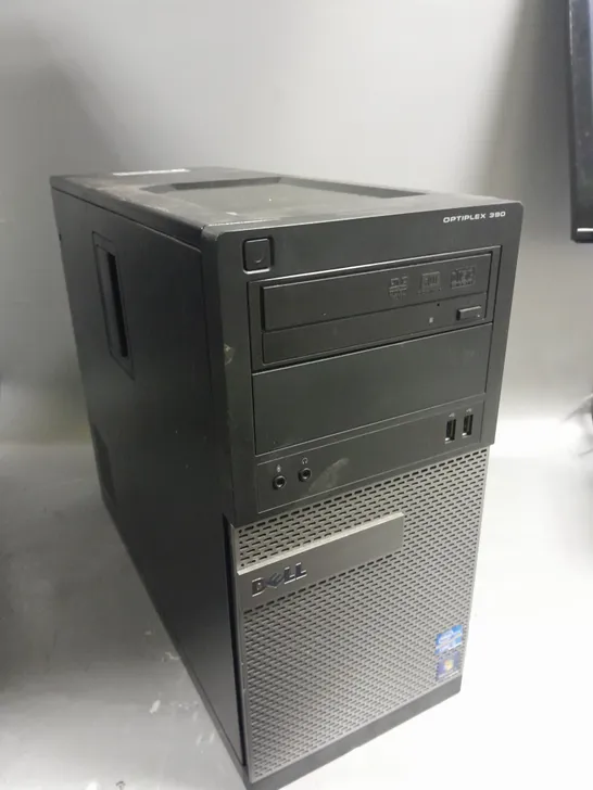 DELL OPTIPLEX 390 DESKTOP PC 