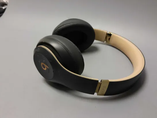 BEATS STUDIO3 HEADPHONES