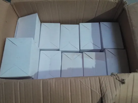 LOT OF APPROXIMATELY 45 CLEAR PLASTIC STORAGE/DISPLAY BOXES - EACH APPROX 15X10X8CM 