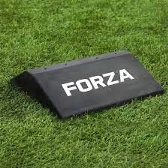 BOXED FORZA MANNEQUIN RUBBER BASE