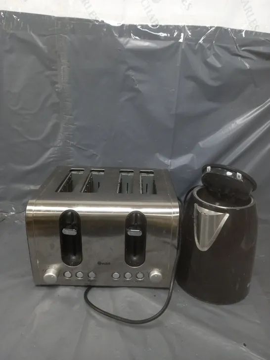 BOXED SWAN KETTLE & TOASTER 4-SLICE TWIN PACK RRP £49