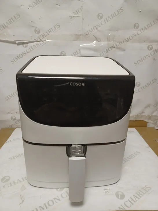 COSORI AIR FRYER 1700W MAX XXL 5.5L DIGITAL TOUCHSCREEN - WHITE