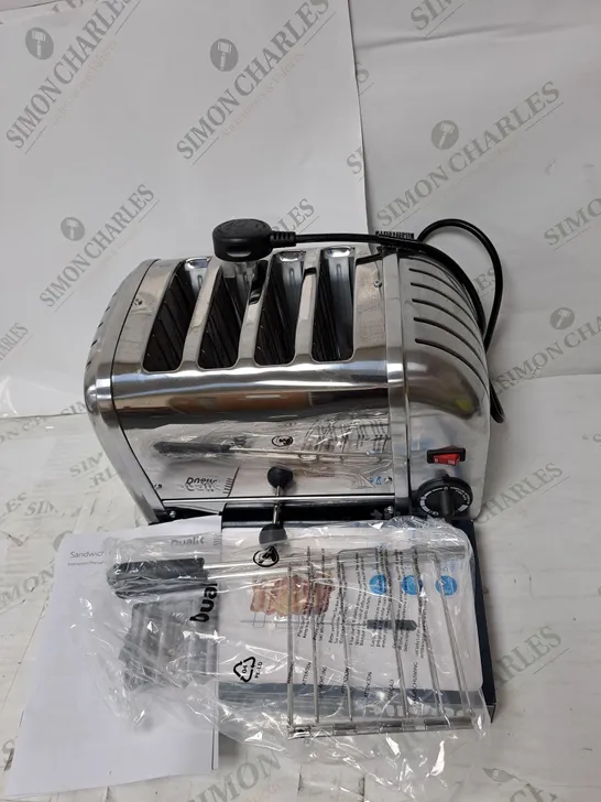 BOXED DUALIT 4 SLOT VARIO CLASSIC TOASTER WITH TWO SANDWICH CAGES