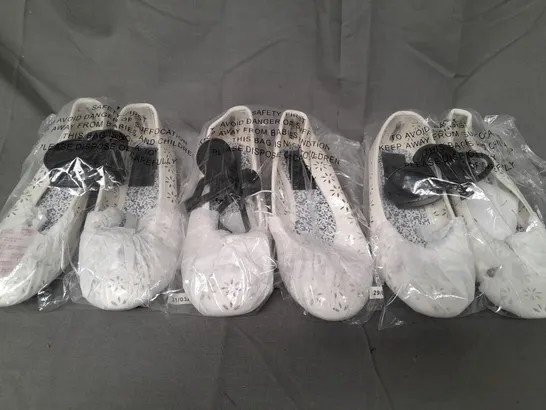 BOX OF APPROXIMATELY 20 PAIRS OF DESIGNER SLIP-ON SHOES IN WHITE - VARIOUS SIZES