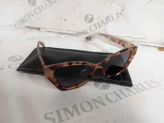 HUMMINGBIRD SUNGLASSES TORTOISE SHELL WITH CLEANING CLOTH AND BLACK CASE