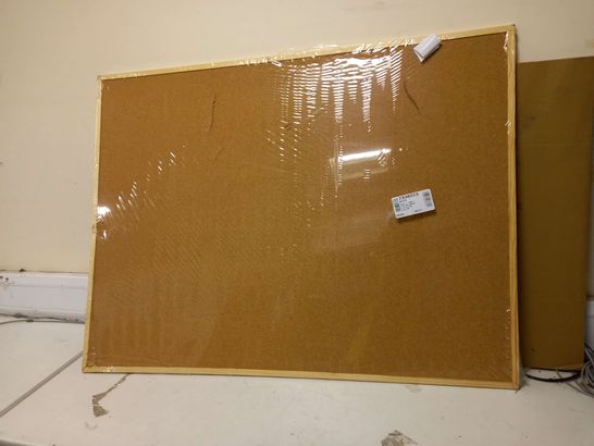 Q-CONNECT CORKBOARD WITH WOODEN BOARDER 