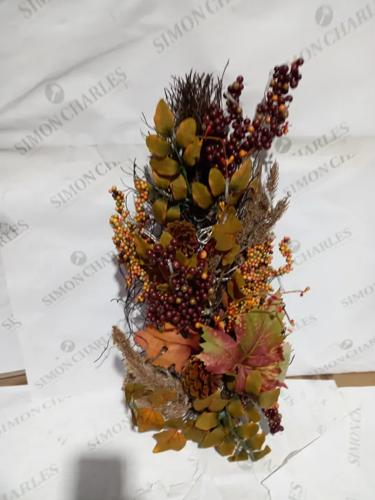 AUTUMN LEAF PRELIT TEARDROP WREATH RRP £24.99