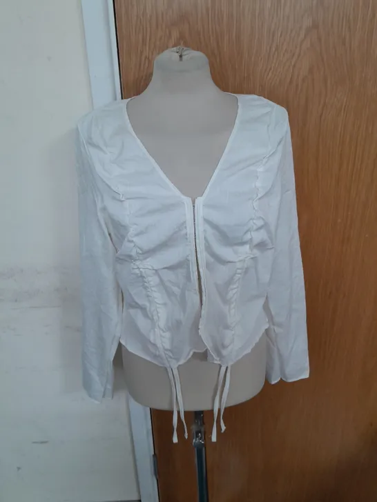 RECLAIMED VINTAGE RUCHED COTTON BLOUSE IN WHITE SIZE 16