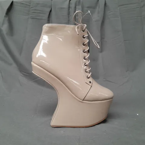 BOX OF APPROXIMATELY 10 BOXED PAIRS OF CASANDRA HIGH PLATFORM SHOES IN NUDE - VARIOUS SIZES