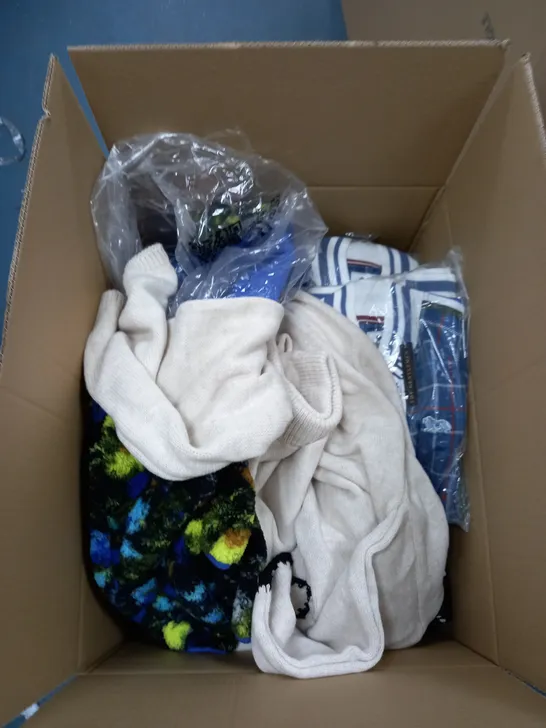 BOX OF ASSORTED CLOTHING ITEMS TO INCLUDE JACKETS, JUMPERS, TRACK PANTS ETC