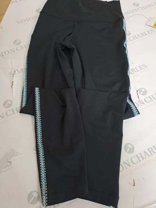 NIKE BLACK LEGGINGS SIZE S