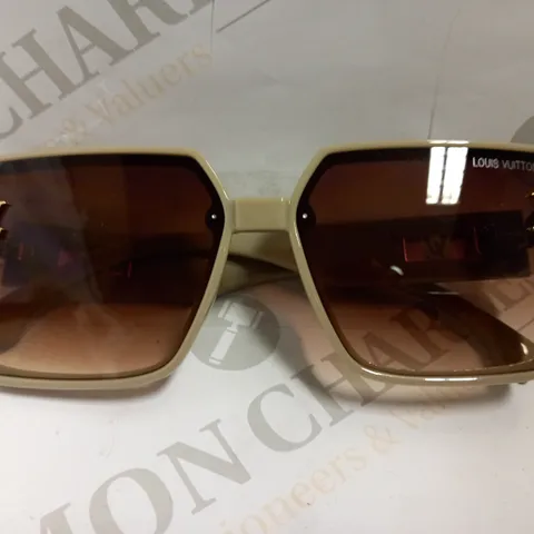 LOUIS VUITTON LARGE SQUARE SUNGLASSES