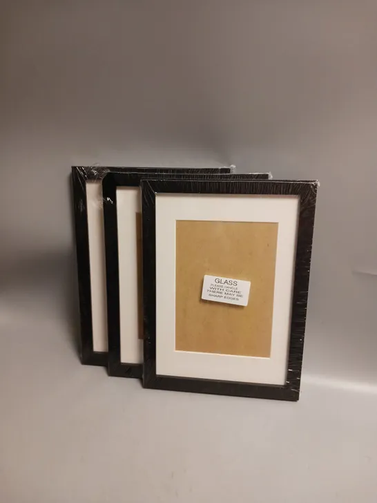 LOT OF 3 GLASS PHOTO FRAMES IN BLACK A4 FOR A5