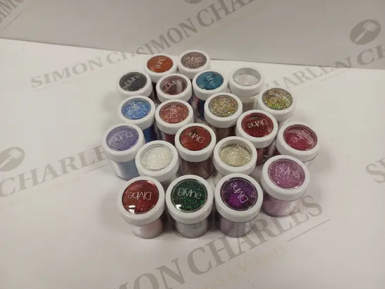 APPROXIMATELY 20 ASSORTED DIVINE NAIL GLITTER 