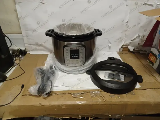 INSTANT POT DUO PRESSURE COOKER