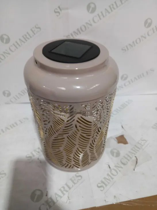 GARDEN REFLECTIONS PATTERNED SOLAR LANTERN