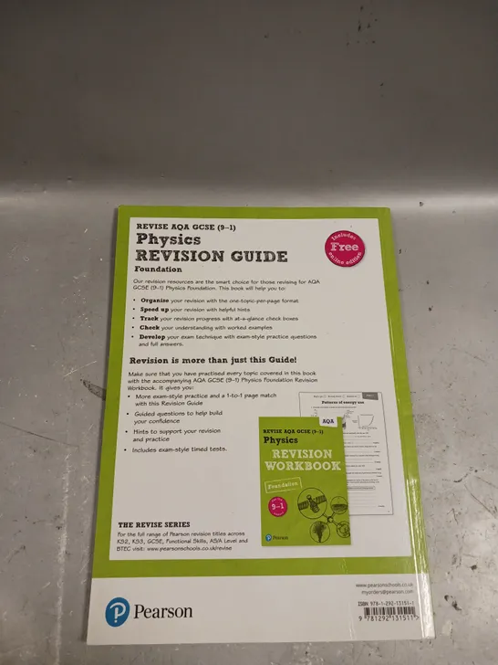 PEARSON REVISE AQA GCSE (9-1) PHYSICS REVISION GUIDE 