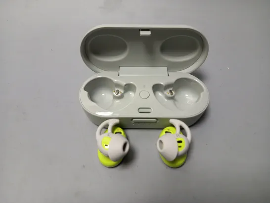 BOXED BOSE SPORT EARBUDS