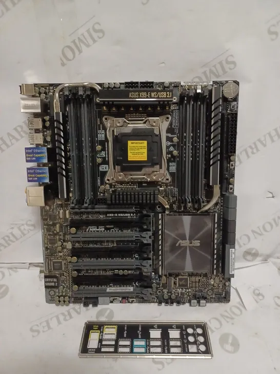 ASUS X99-E WS/USB 3.1 MOTHERBOARD 