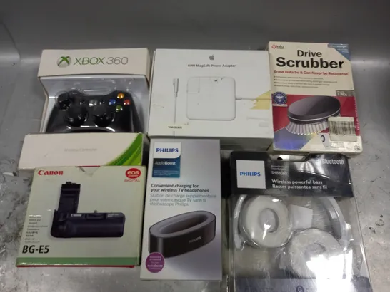 LOT OF 10 ASSORTED TECH ITEMS TO INCLUDE 60W MAGSAFE POWER ADAPTER, XBOX 360 CONTROLLER AND PHILIPS HEADPHONES