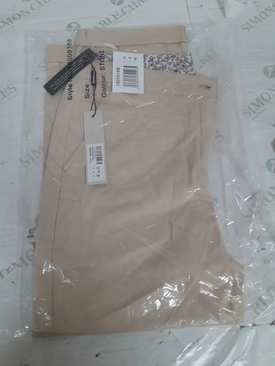 BAGGED ROMAN COTTON CHINOS IN STONE - UK 12