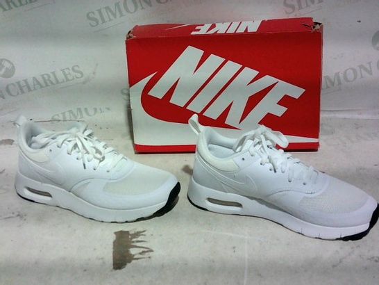 BOXED PAIR OF NIKE TRAINERS (WHITE), SIZE 34 EU