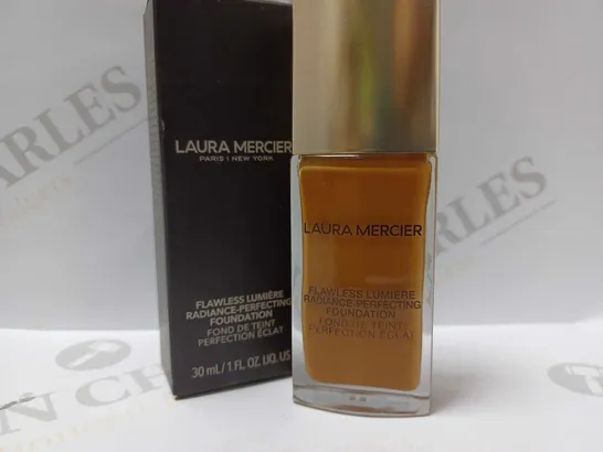 LAURA MERCIER FLAWLESS LUMIERE FOUNDATION 30ML - #5C1 NUTMEG