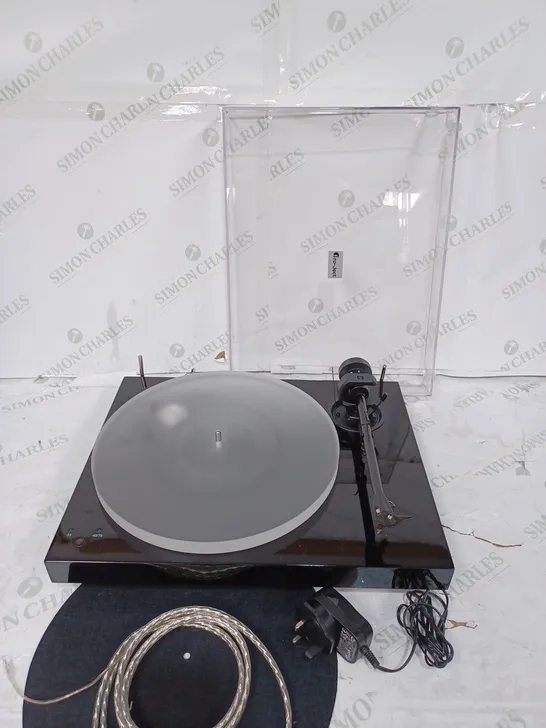 PROJECT X1B HIGH GLOSS BLACK TURNTABLE